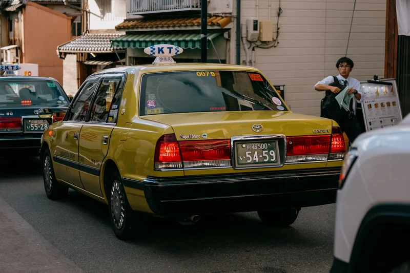 Taxi giallo restaurato - progetto MotorForge